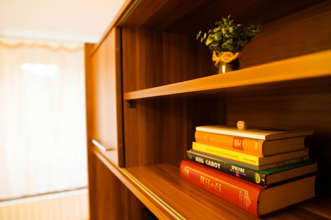 City Center Grand Apartment - Three-Bedroom, Free Parking Σαράγεβο Εξωτερικό φωτογραφία
