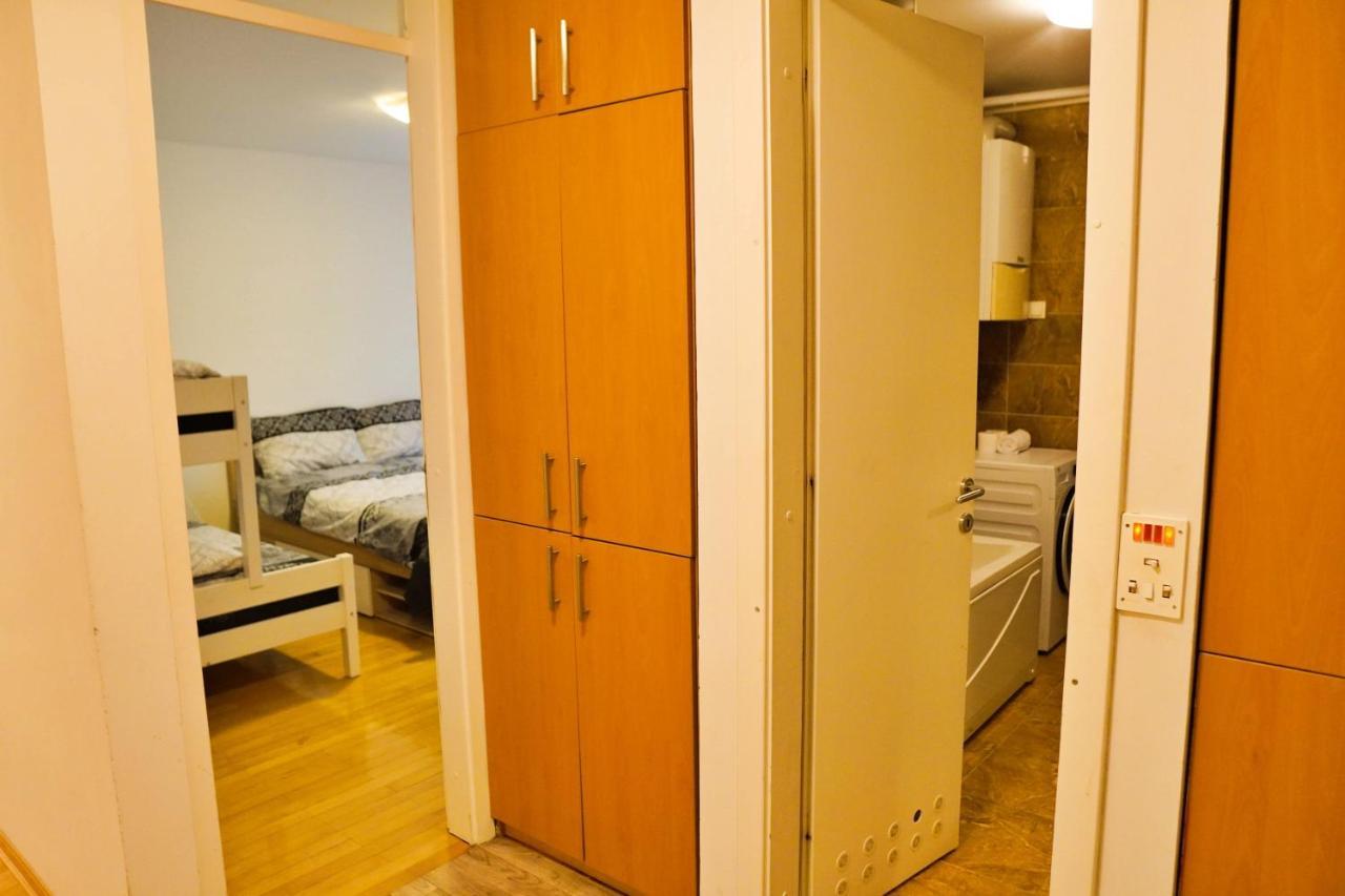 City Center Grand Apartment - Three-Bedroom, Free Parking Σαράγεβο Εξωτερικό φωτογραφία