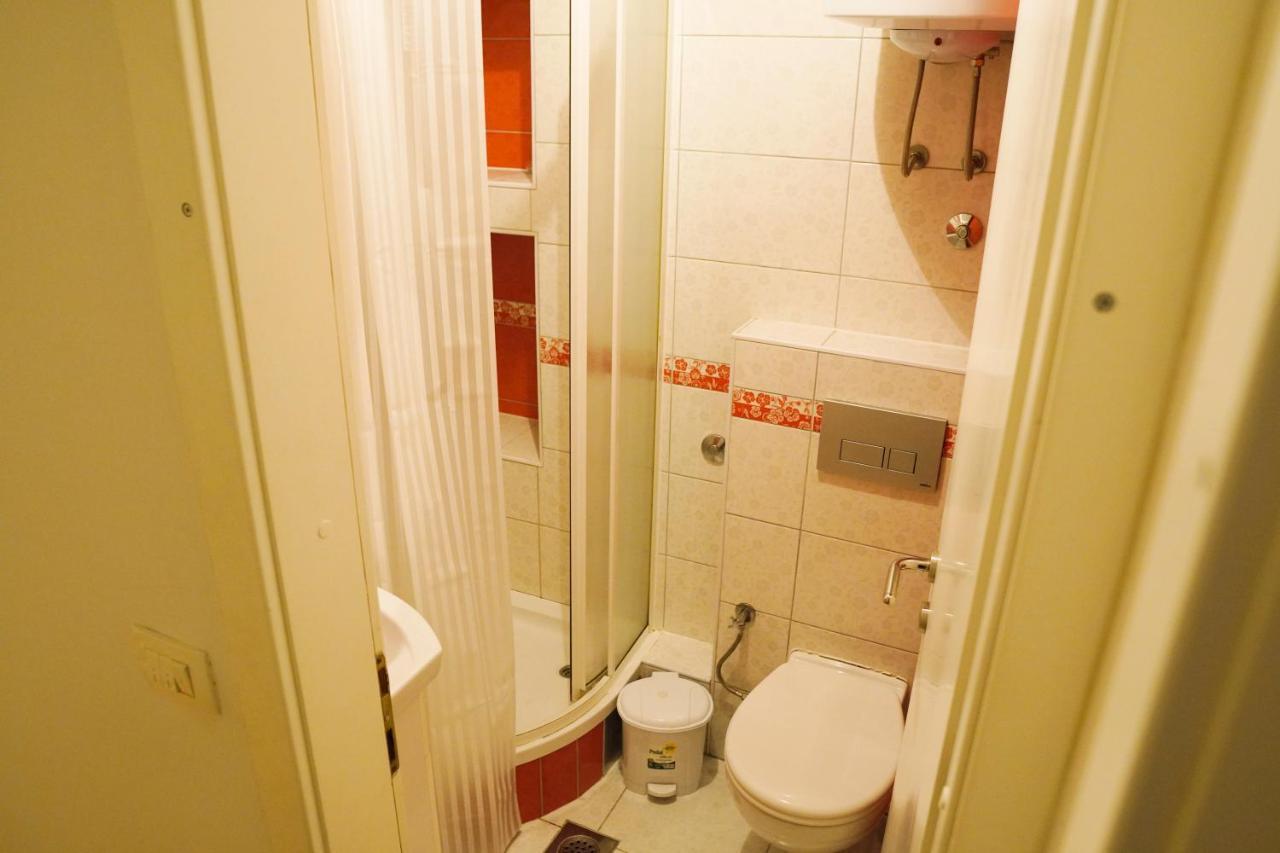 City Center Grand Apartment - Three-Bedroom, Free Parking Σαράγεβο Εξωτερικό φωτογραφία